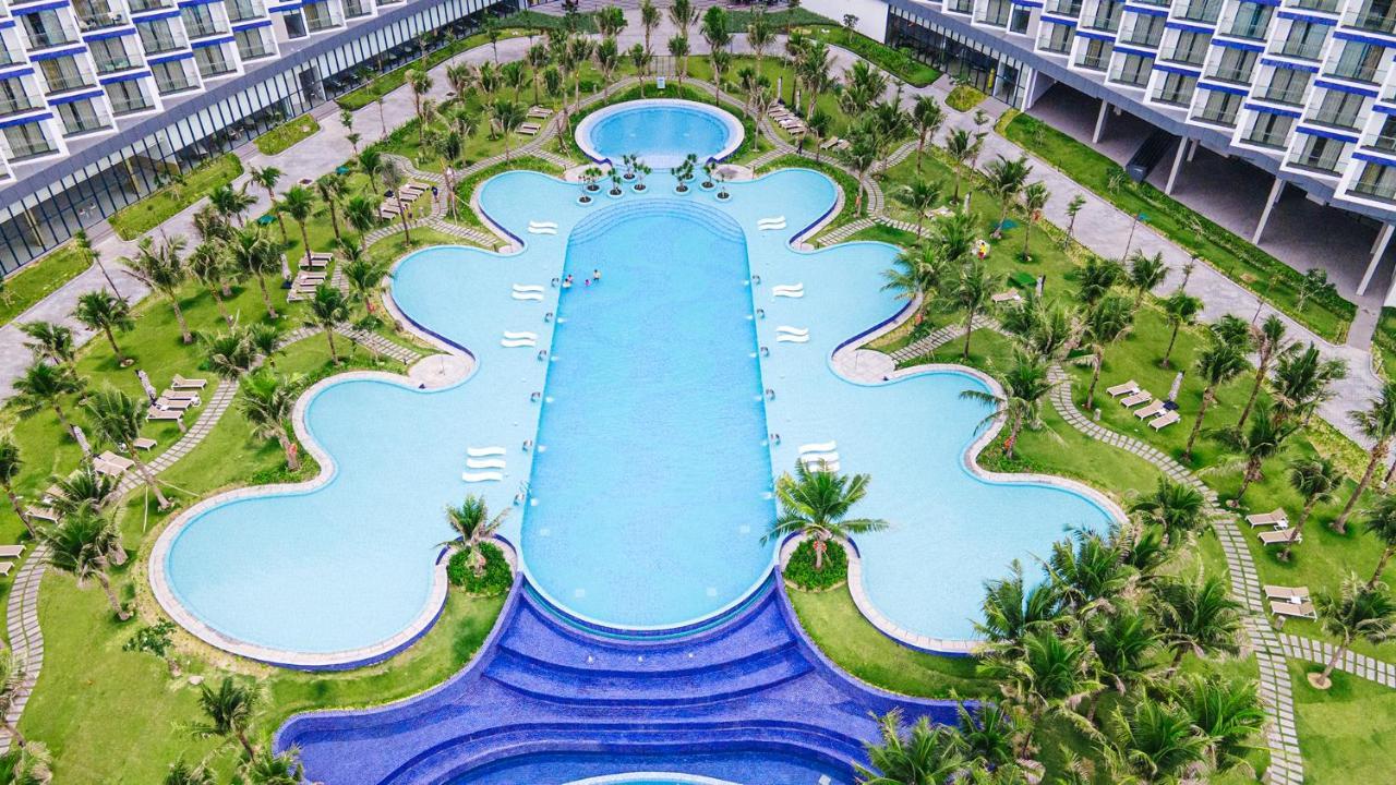 The Empyrean Cam Ranh Beach Resort Esterno foto